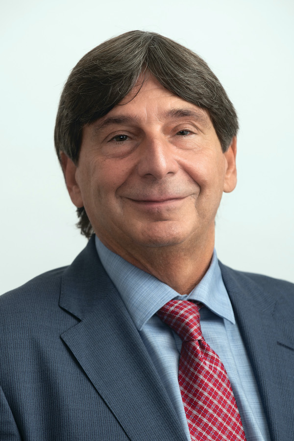 Leo Giglio Headshot